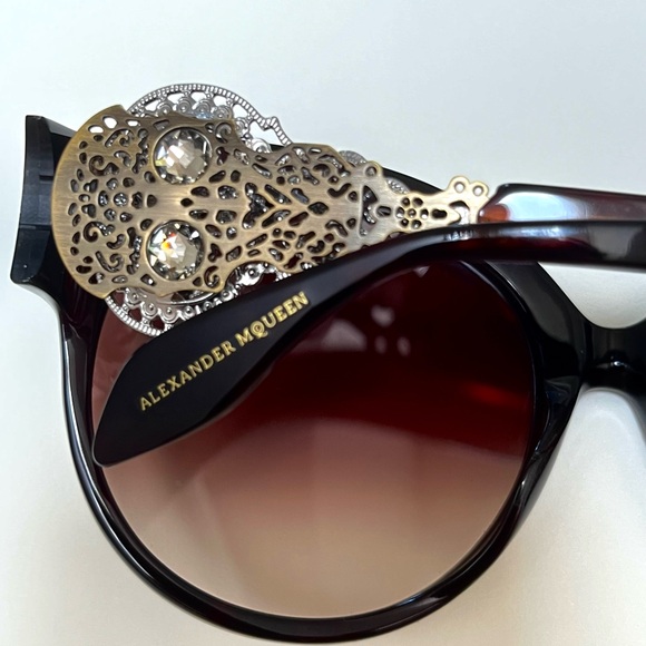 Alexander McQueen Skull sunglasses - Picture 7 of 8